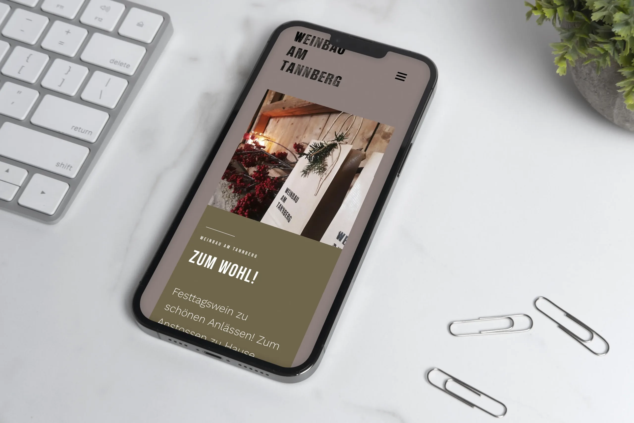 Mobile-Version der Website Weinbau am Tannberg in Schenkon