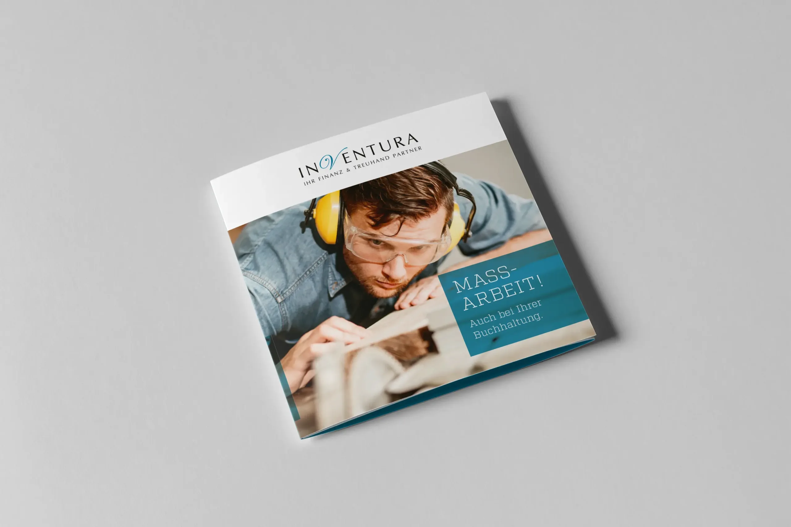 Titelseite Flyer Inventura, Finanz- und Treuhand-Partner mit Schreiner